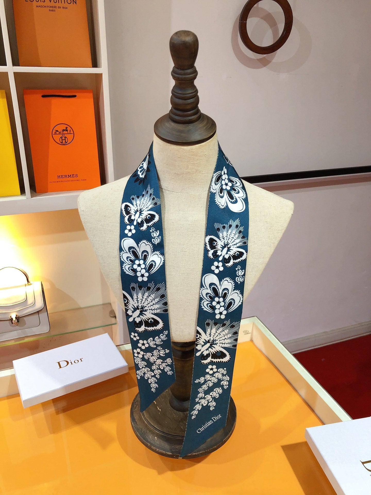 DIOR 26S SCARF 105CM IN SILK 314839
