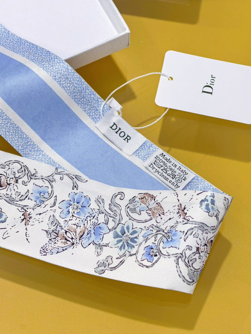 DIOR 26S SCARF 105CM IN SILK 305884