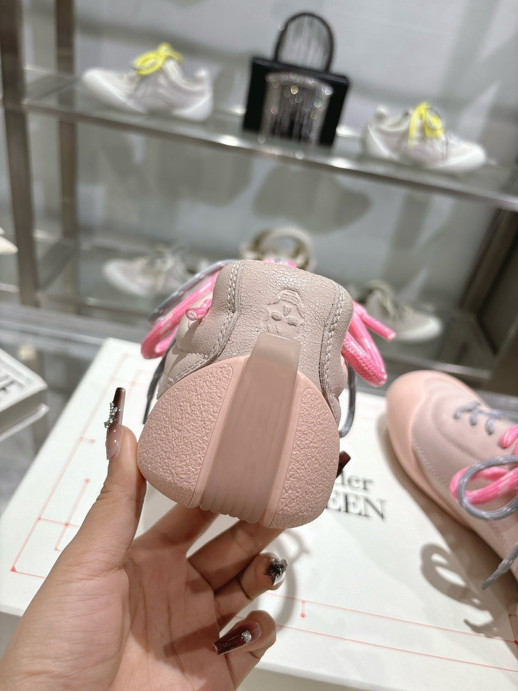 FLEXION SNEAKER IN NUDE PINK CALFSKIN WITH LIGHT PINK AND GREY LACES