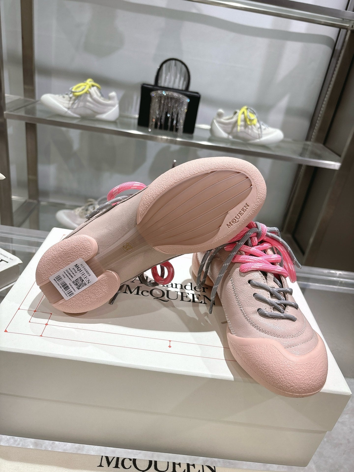 FLEXION SNEAKER IN NUDE PINK CALFSKIN WITH LIGHT PINK AND GREY LACES