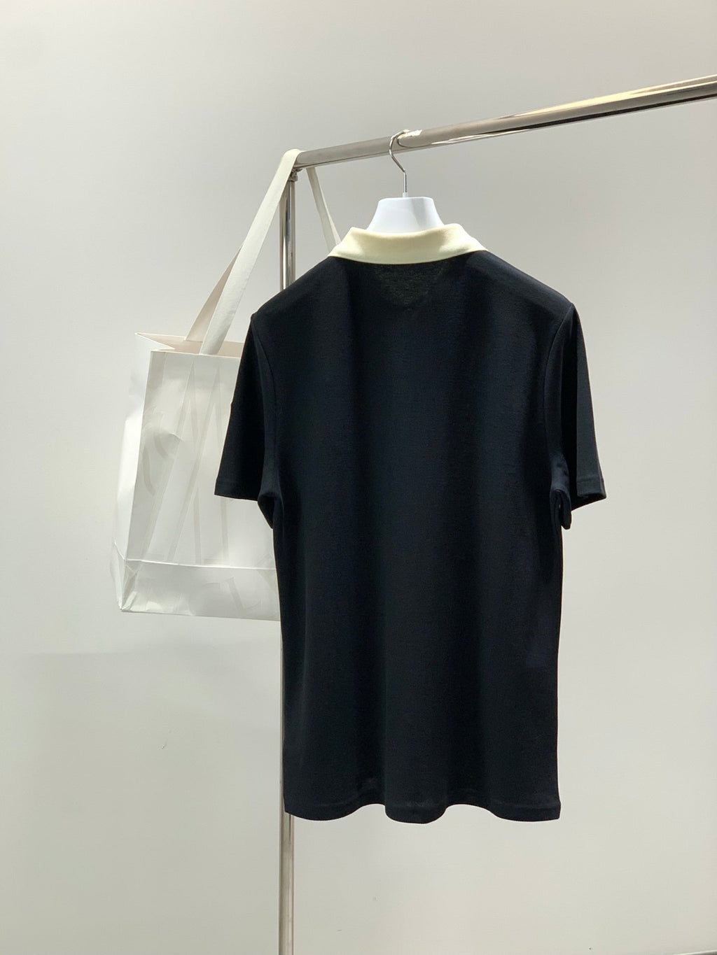 MONCLER 26S SHORT-SLEEVE POLO T-SHIRT 506