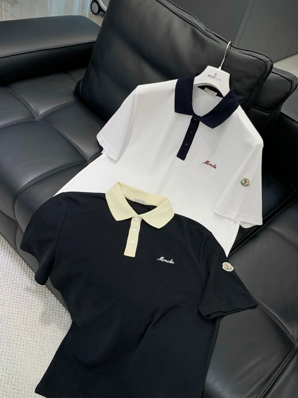 MONCLER 26S SHORT-SLEEVE POLO T-SHIRT 507