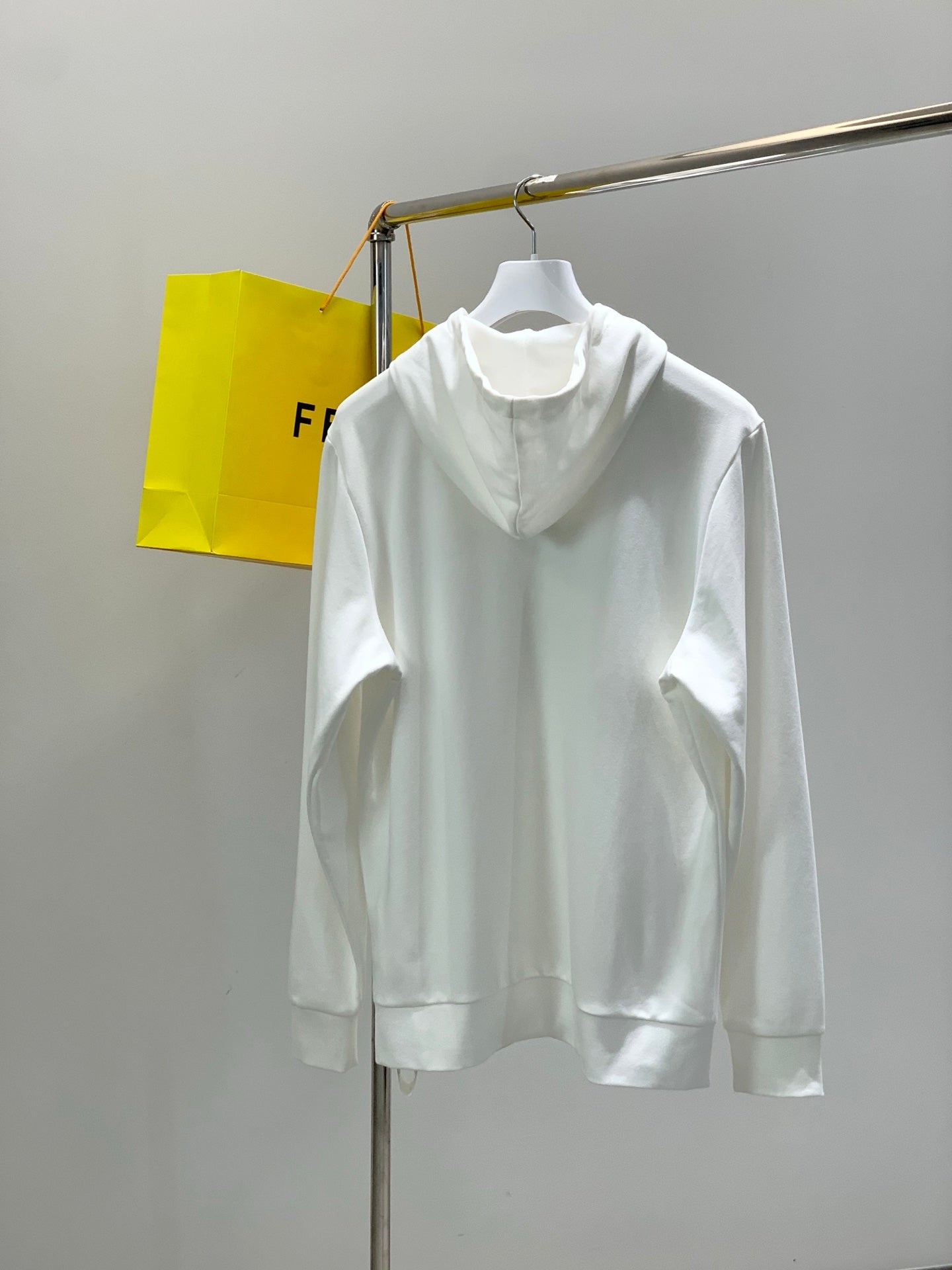 FENDI 26S ZIP-UP HOODIE 184