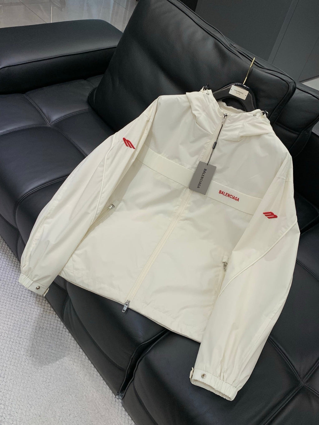 BALENCIAGA 26S HOODED JACKET 159