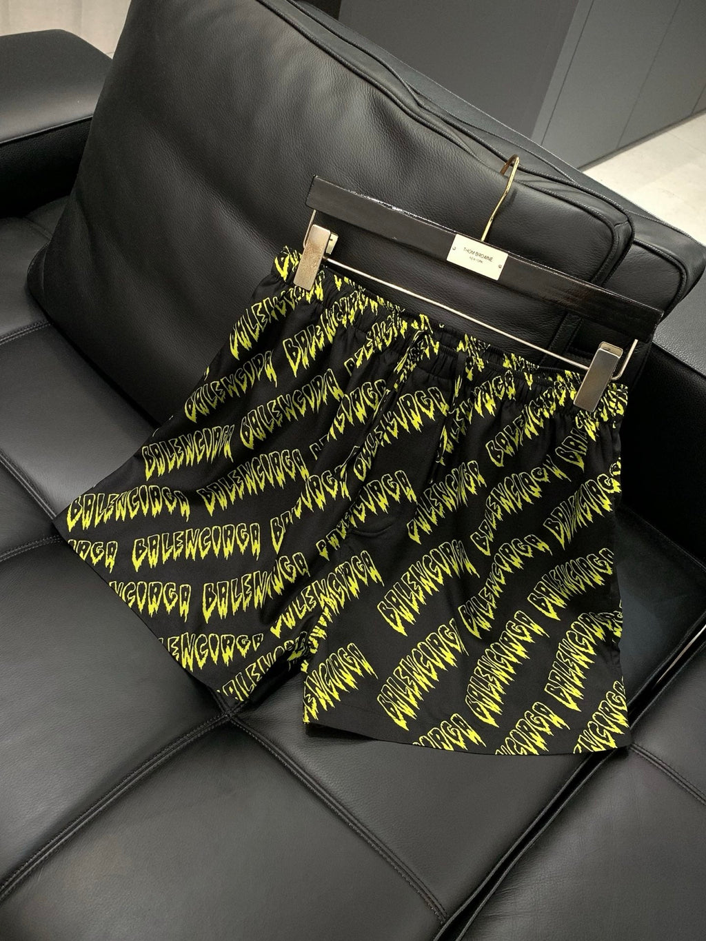BALENCIAGA 26S SHORTS 097