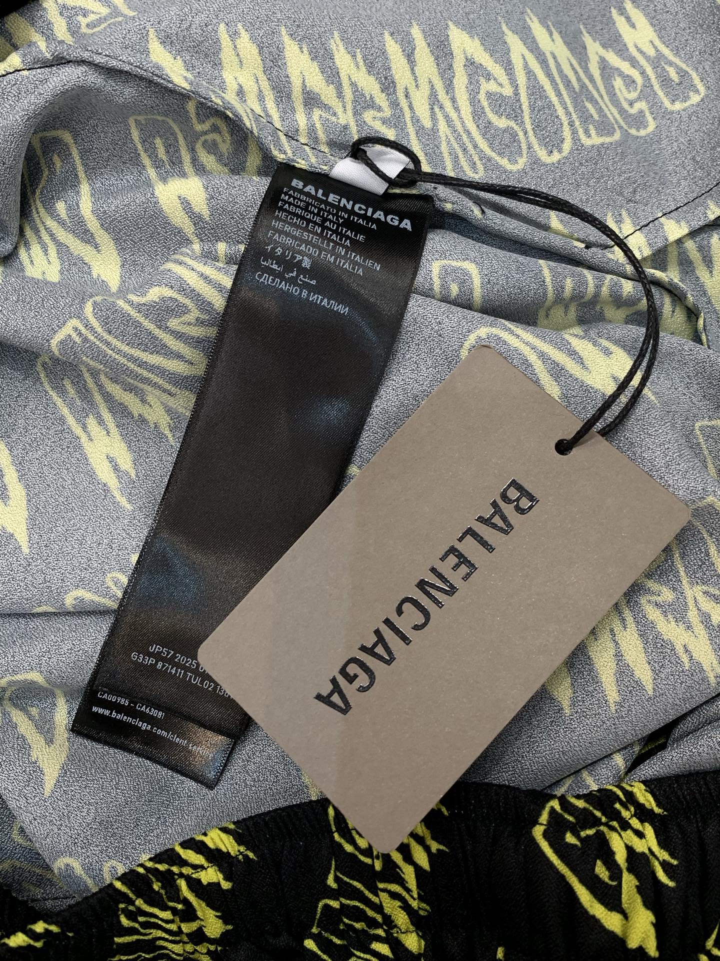 BALENCIAGA 26S SHORTS 097