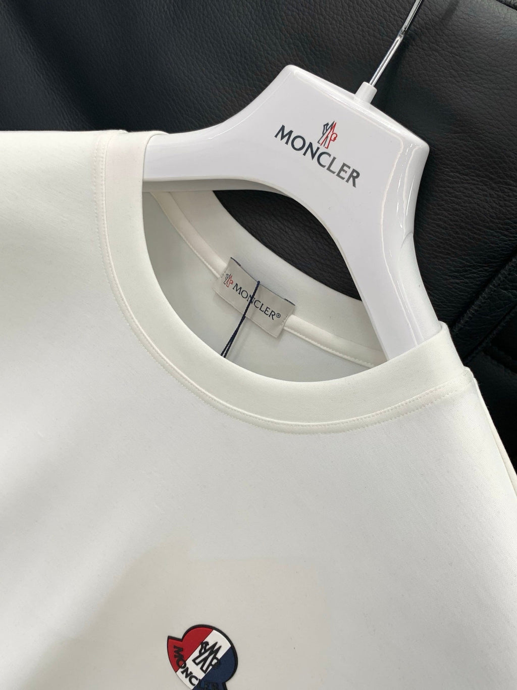MONCLER 26S SHORT SLEEVE SET 558