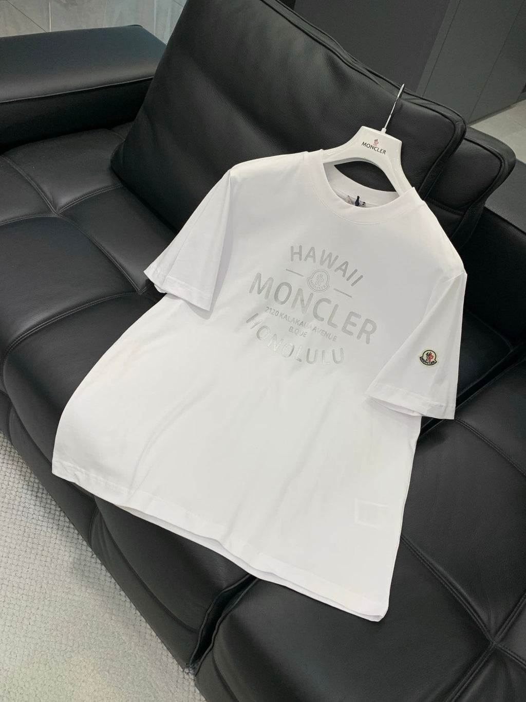 MONCLER 26S SHORT-SLEEVE T-SHIRT 678