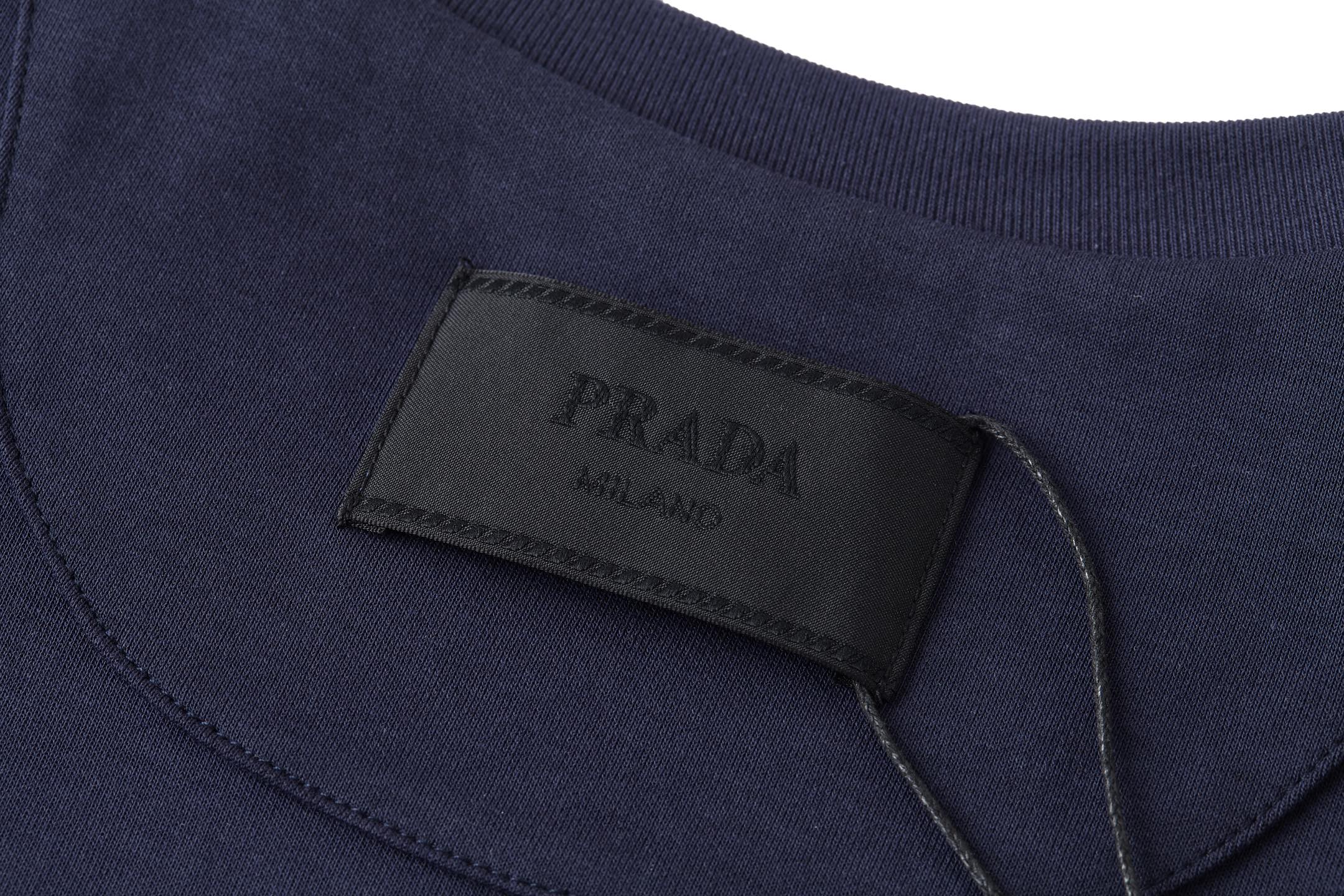 PRADA 26S SHORT SLEEVE T-SHIRT 694
