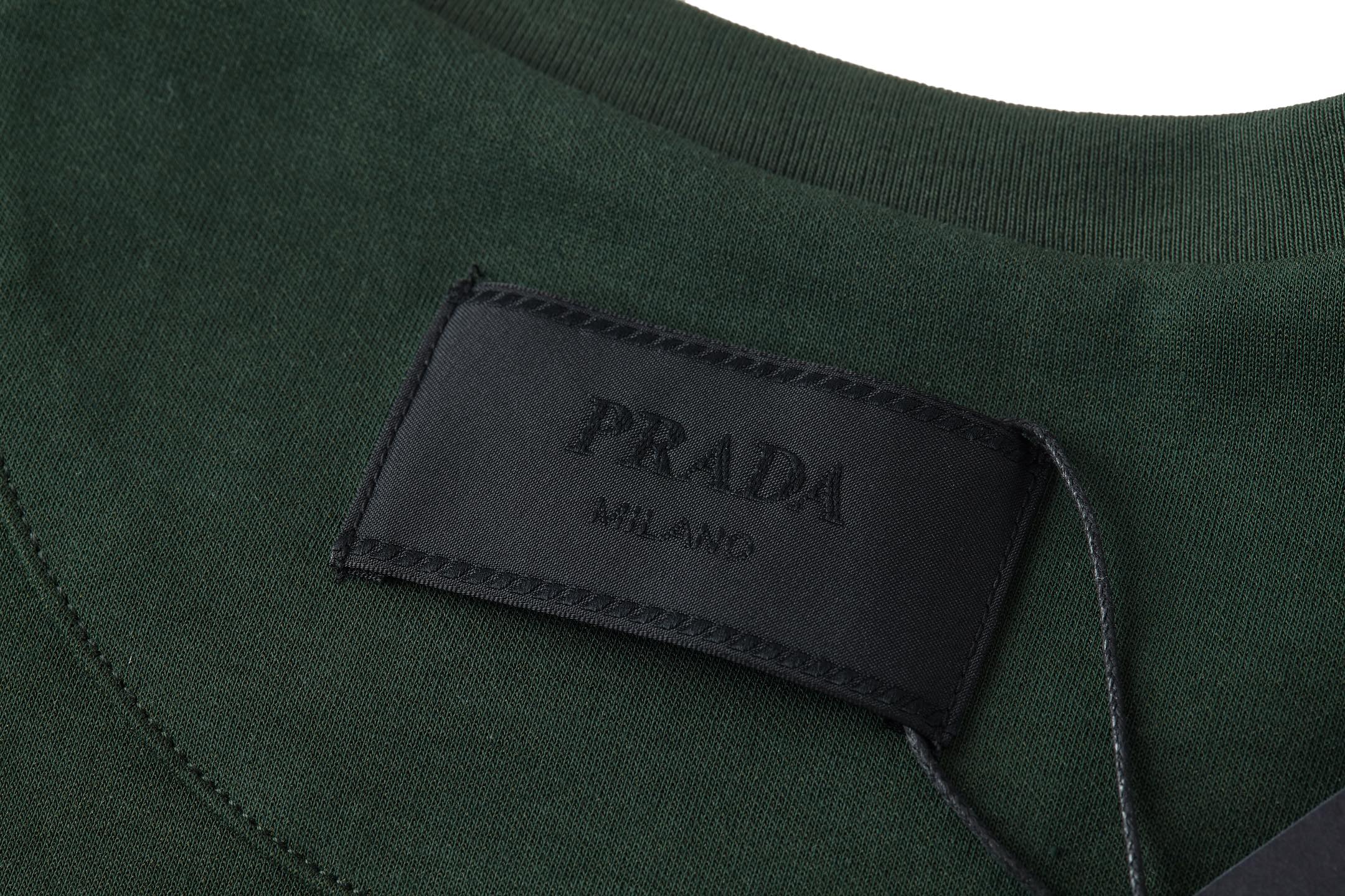 PRADA 26S SHORT SLEEVE T-SHIRT 693
