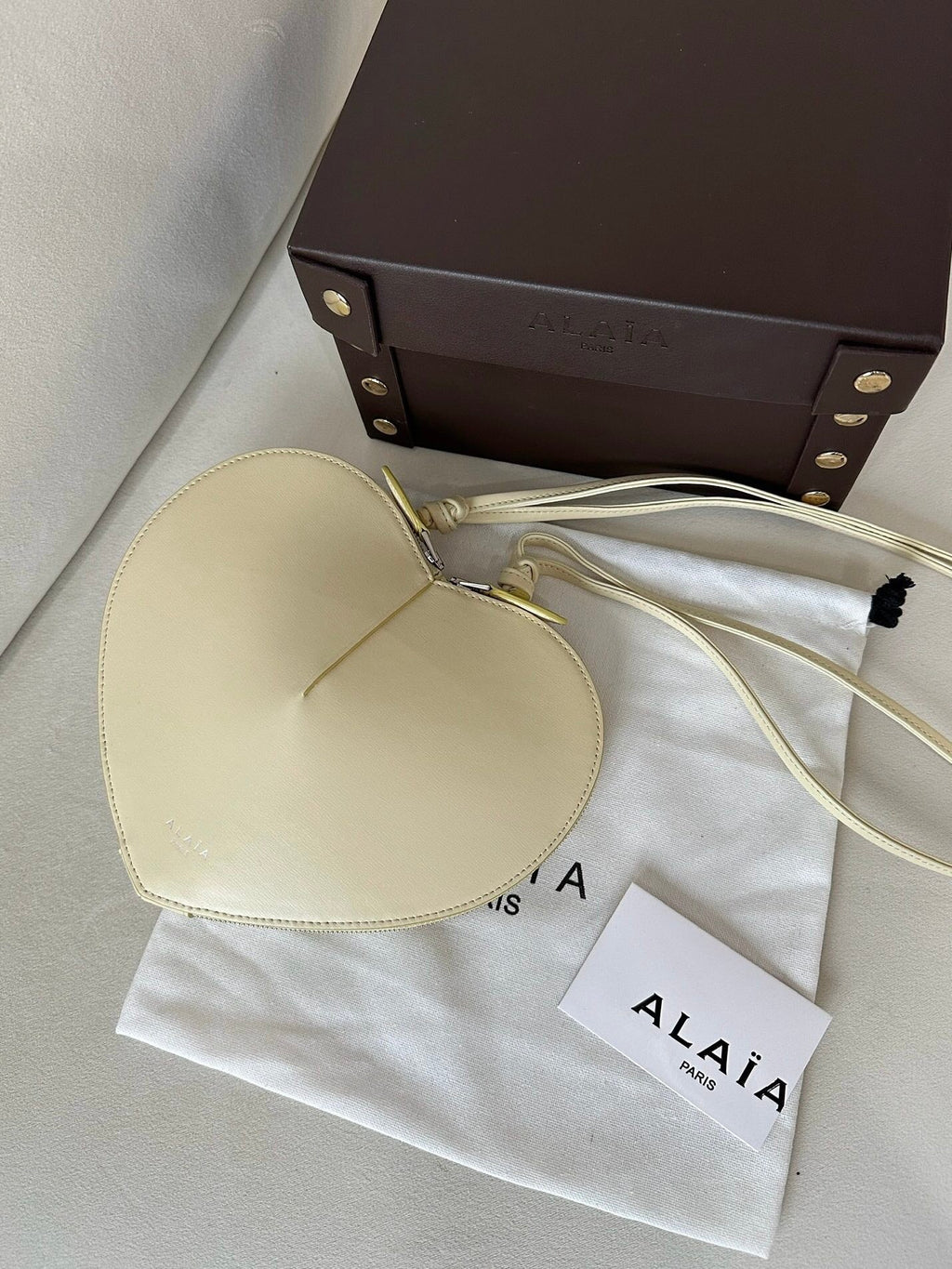 LE COEUR BAG 21 IN CREAM CALFSKIN