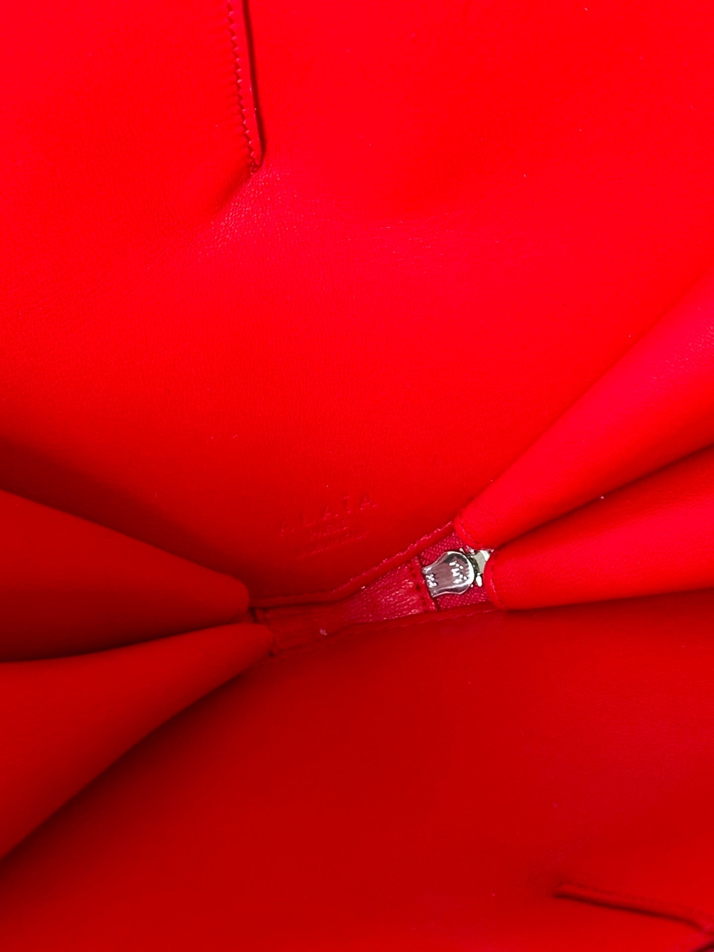 LE COEUR BAG 21 IN SCARLET RED PATENT CALFSKIN