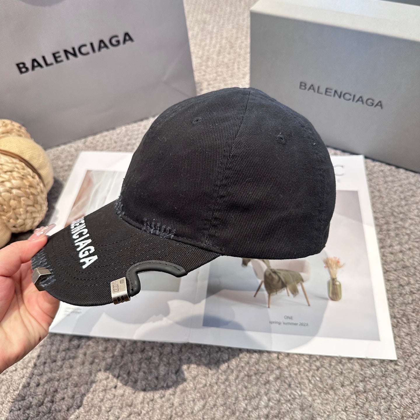 BALENCIAGA 26S BASEBALL CAP STYLE 19