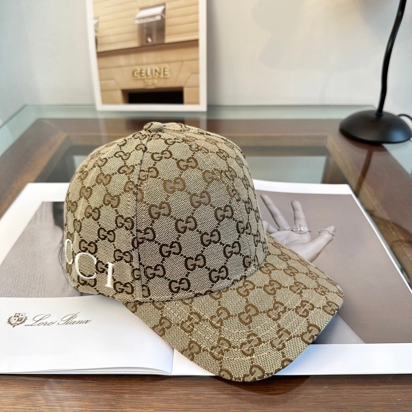 GUCCI 26S BASEBALL CAP STYLE 230
