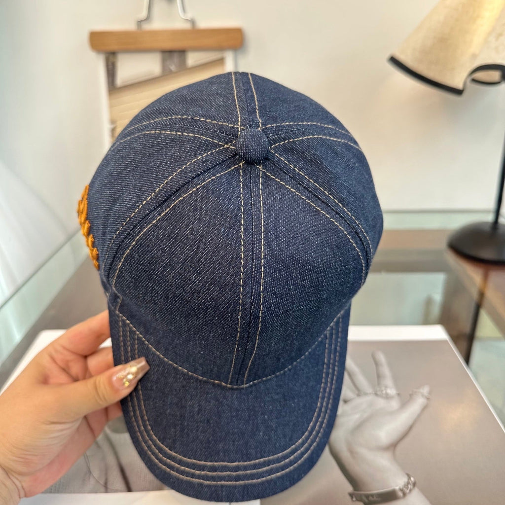 MIUMIU BASEBALL CAP STYLE 29