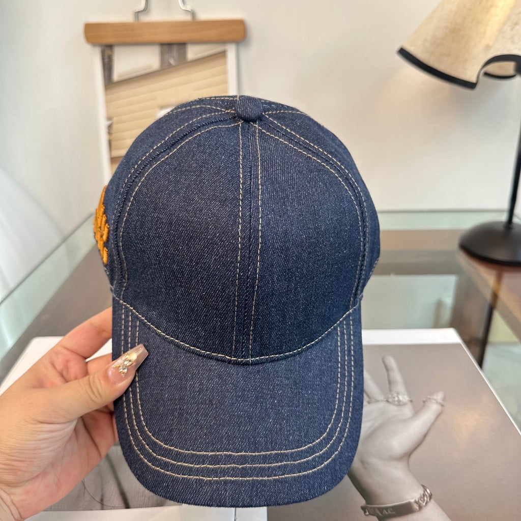 MIUMIU BASEBALL CAP STYLE 29