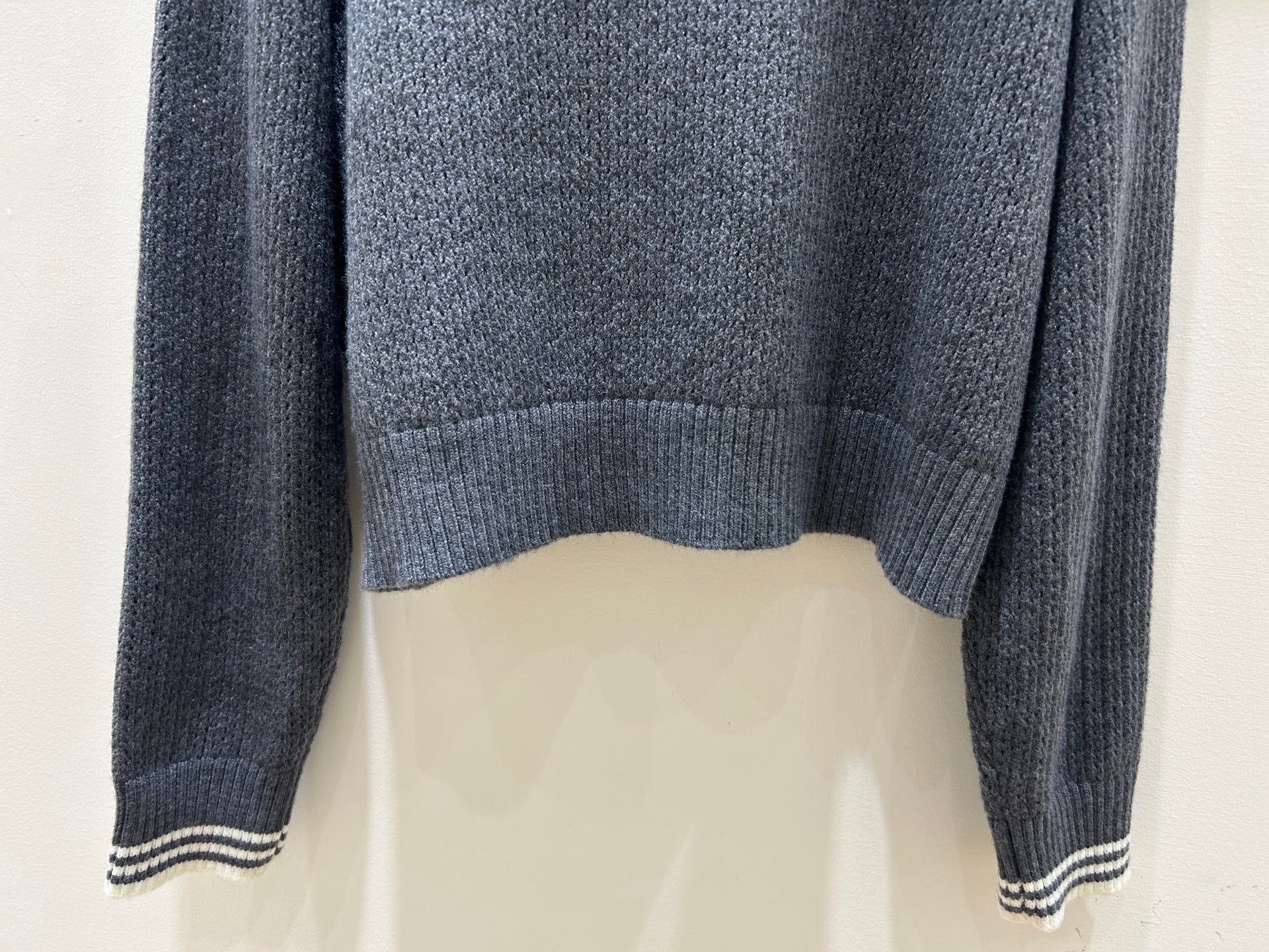 MIUMIU SWEATER STYLE 632