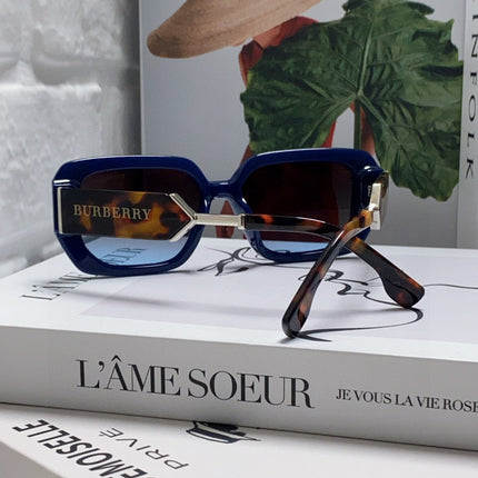 BURBERRY 26S OVERSIZED SQUARE FRAME IN ACETATE 506817