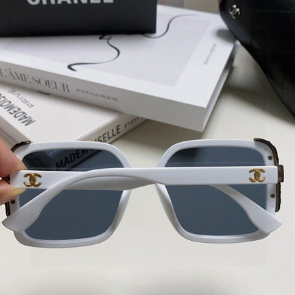 CHANEL 26S OVERSIZED SQUARE SHAPE IN ACETATE 399824