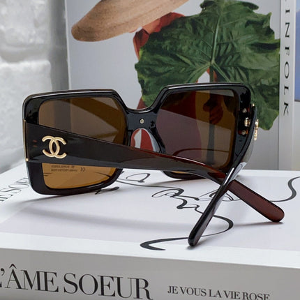 CHANEL 26S OVERSIZED SQUARE SHAPE IN ACETATE 399827