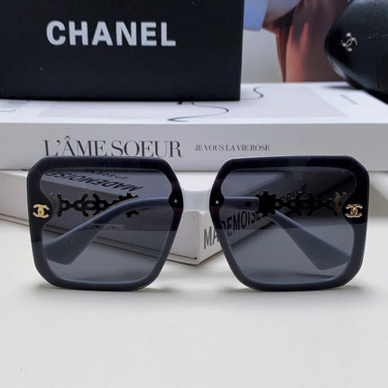 CHANEL 26S OVERSIZED SQUARE SHAPE IN ACETATE 399831