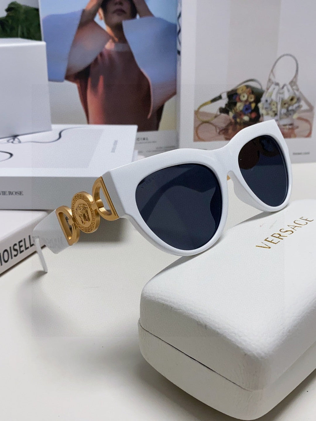 WINGED MEDUSA ROUND FRAME SUNGLASSES 588706 IN ACETATE