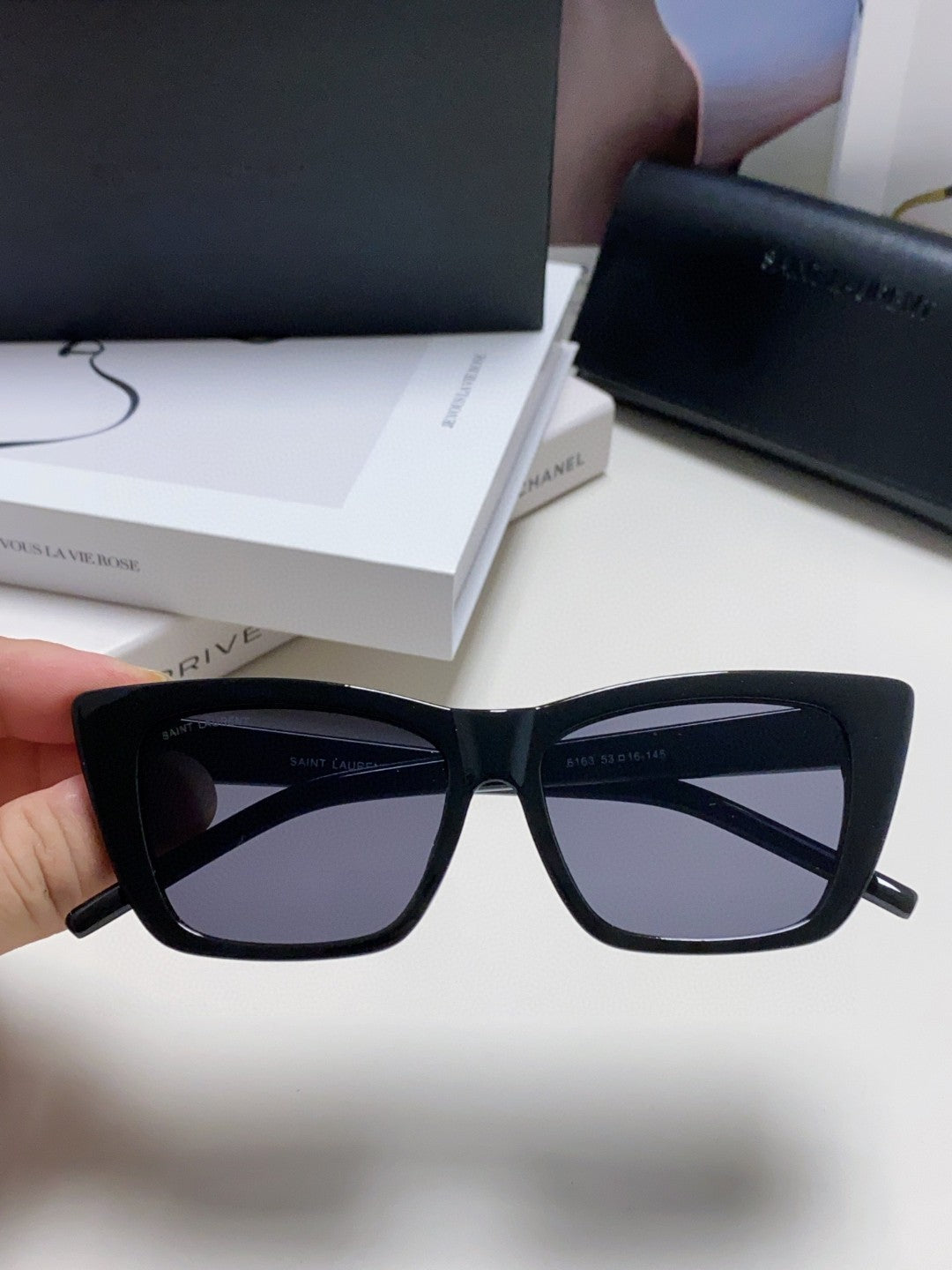 YSL SUNGLASSES IN BLACK ACETATE 652594