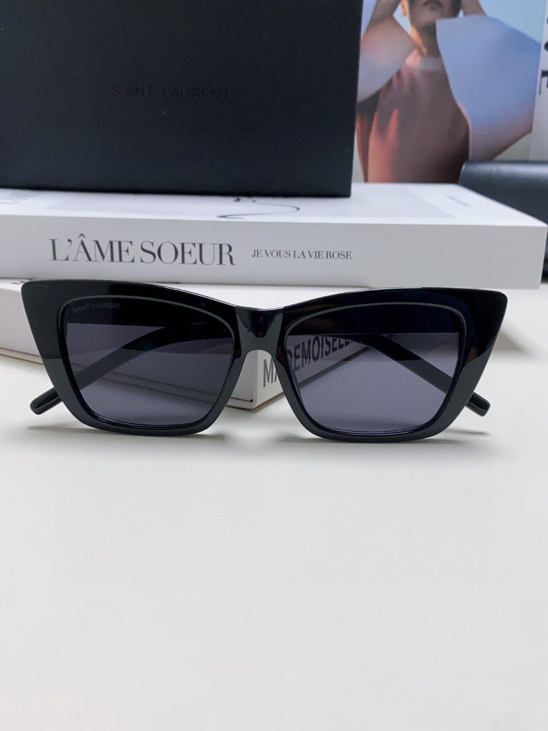 YSL SUNGLASSES IN BLACK ACETATE 652594