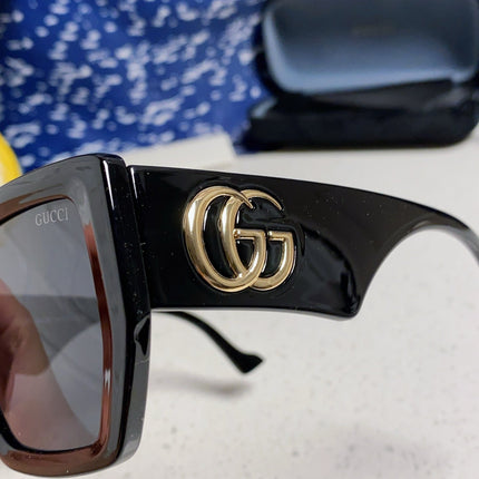GUCCI 26S OVERSIZED SQUARE FRAME IN ACETATE 424594