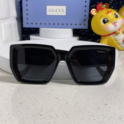 GUCCI 26S OVERSIZED SQUARE FRAME IN ACETATE 424594