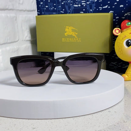 BURBERRY 26S SQUARE FRAME IN ACETATE 493067