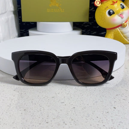BURBERRY 26S SQUARE FRAME IN ACETATE 493067
