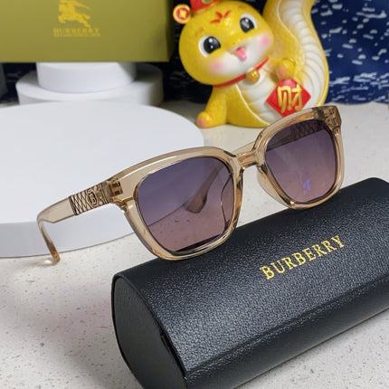BURBERRY 26S SQUARE FRAME IN ACETATE 493068