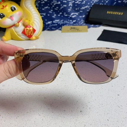 BURBERRY 26S SQUARE FRAME IN ACETATE 493068