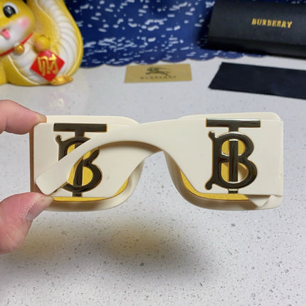 BURBERRY 26S RECTANGLE FRAME IN ACETATE 502817