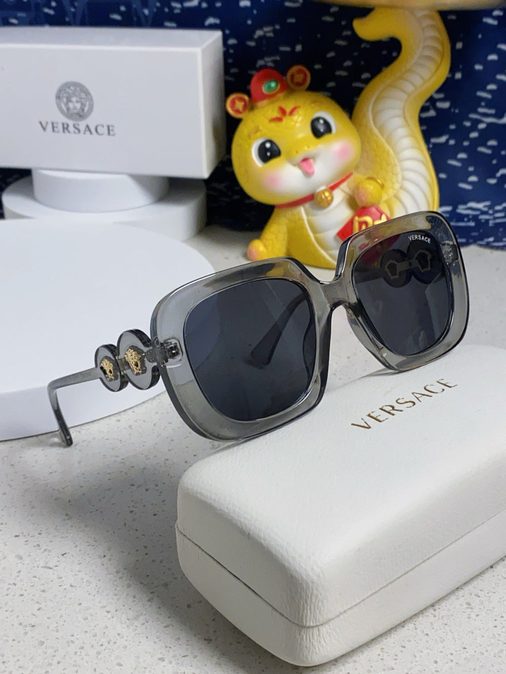 MEDUSA BIGGIE MAXI SQUARE FRAME SUNGLASSES 587283 IN ACETATE