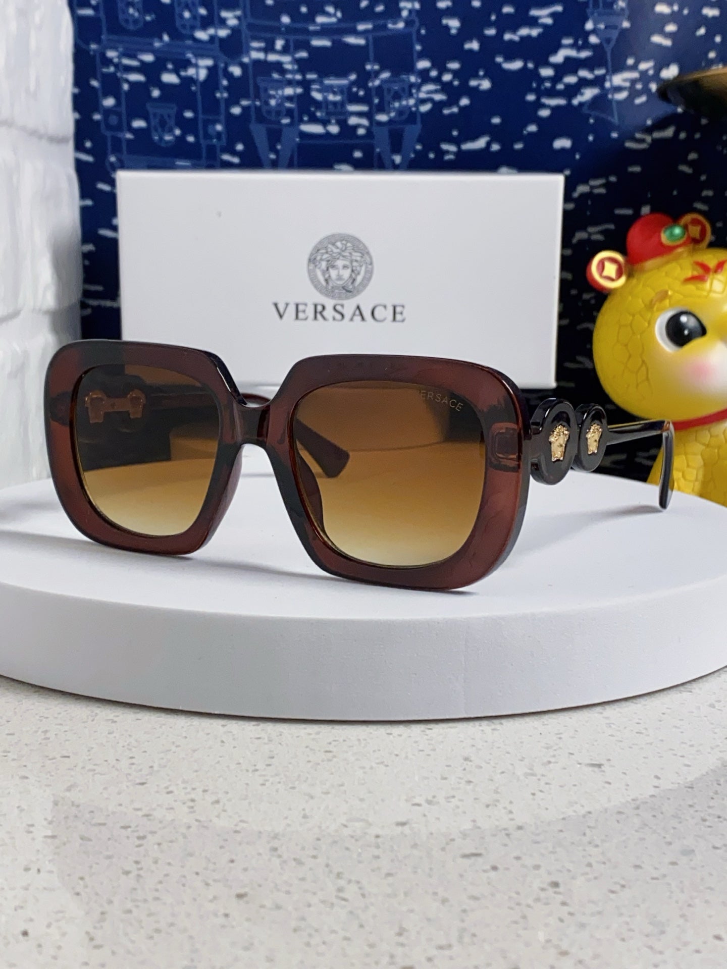 MEDUSA BIGGIE MAXI SQUARE FRAME SUNGLASSES 587283 IN ACETATE