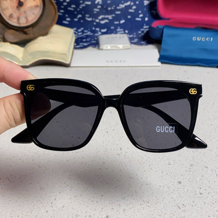 SQUARE FRAME SUNGLASSES 575854 IN BLACK ACETATE