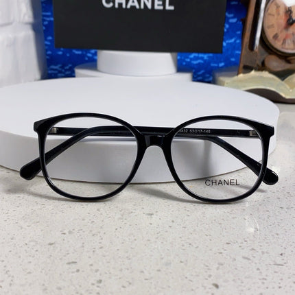 CHANEL 26S OVAL FRAME IN BLACK ACETATE 406570