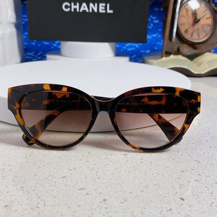 CHANEL 26S BUTTERFLY SHAPE IN ACETATE 417193