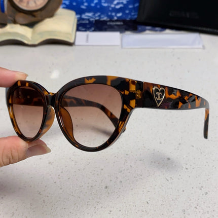 CHANEL 26S BUTTERFLY SHAPE IN ACETATE 417193