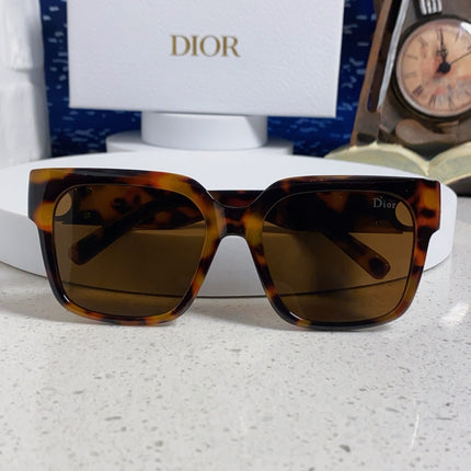 DIOR 26S OVERSIZED SQUARE FRAME IN ACETATE 500425