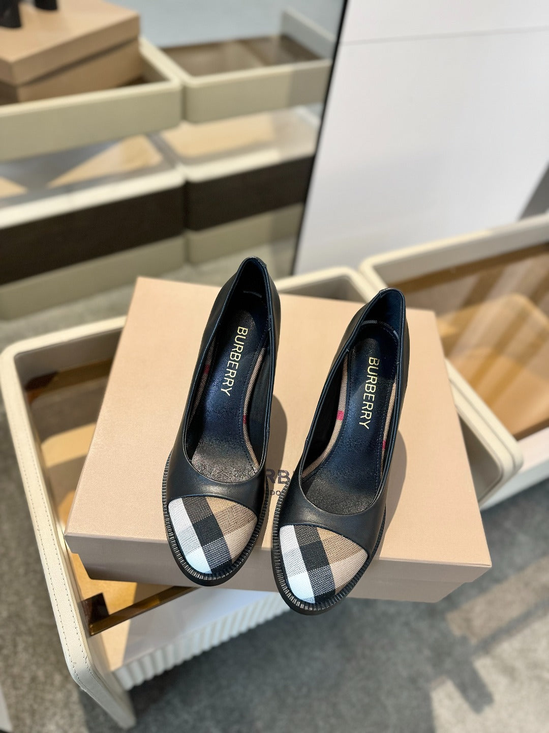 BURBERRY 26S HIGH HEELS 95 MM IN BLACK CALFSKIN