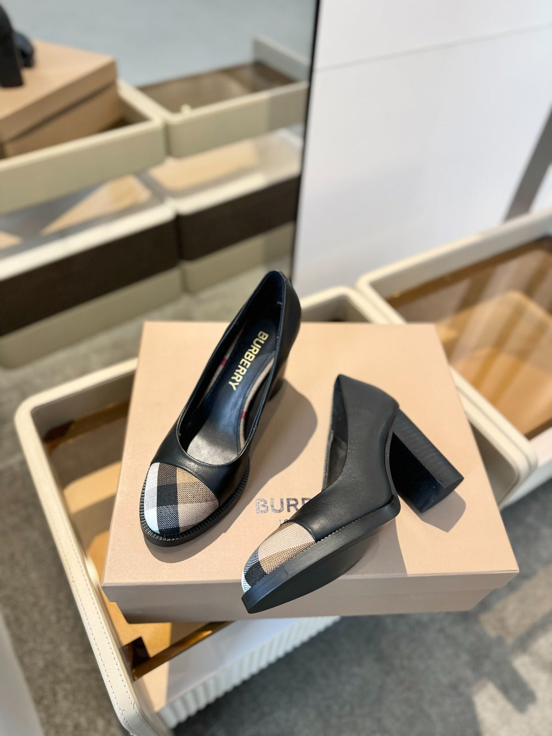 BURBERRY 26S HIGH HEELS 95 MM IN BLACK CALFSKIN
