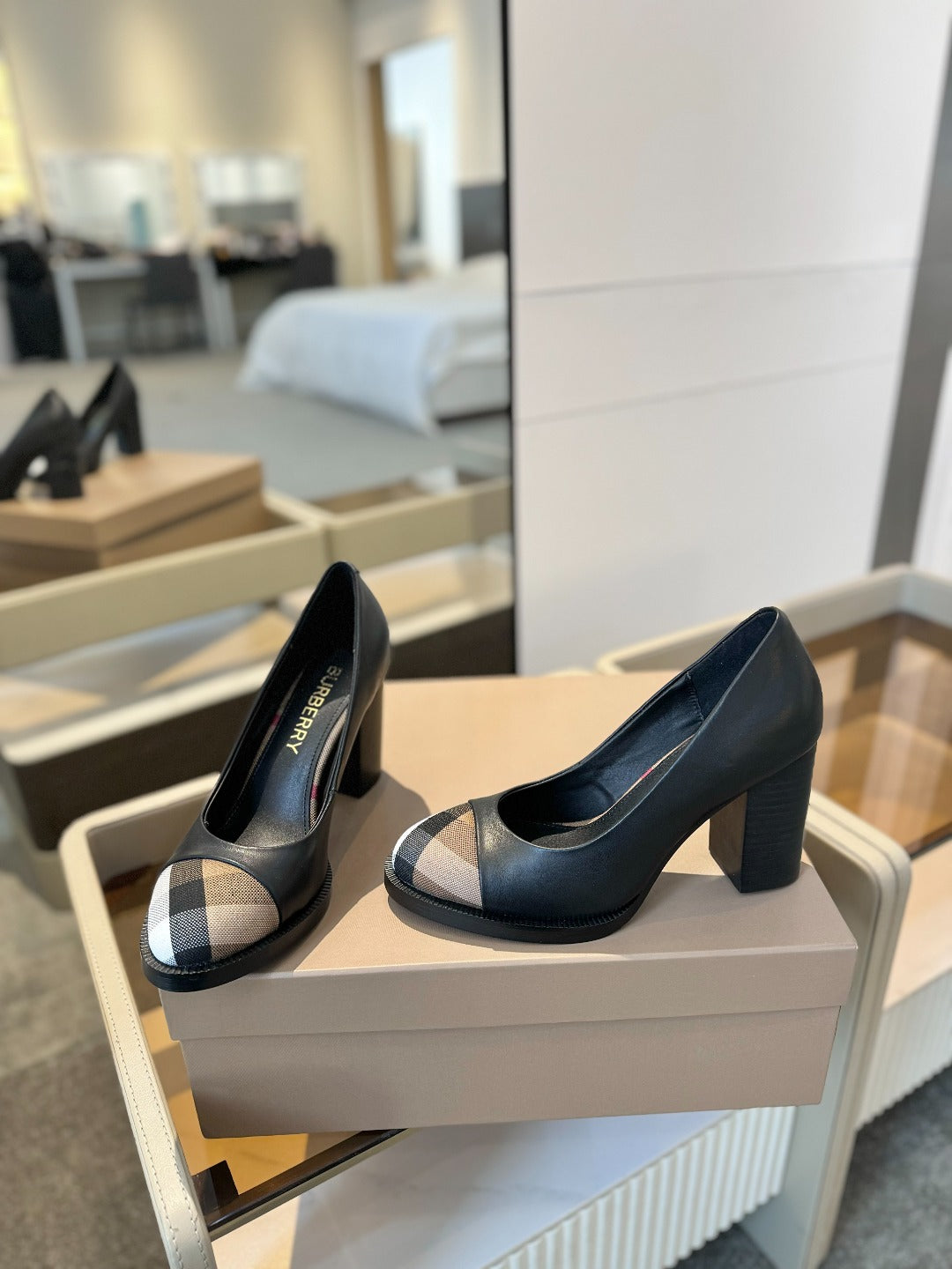 BURBERRY 26S HIGH HEELS 95 MM IN BLACK CALFSKIN