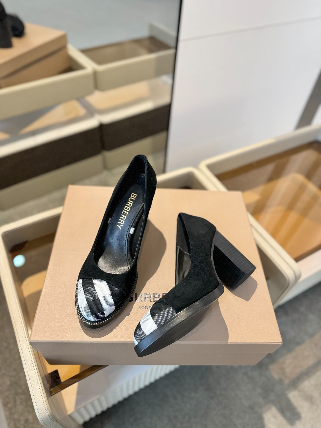 BURBERRY 26S HIGH HEELS 95 MM IN BLACK SUEDE