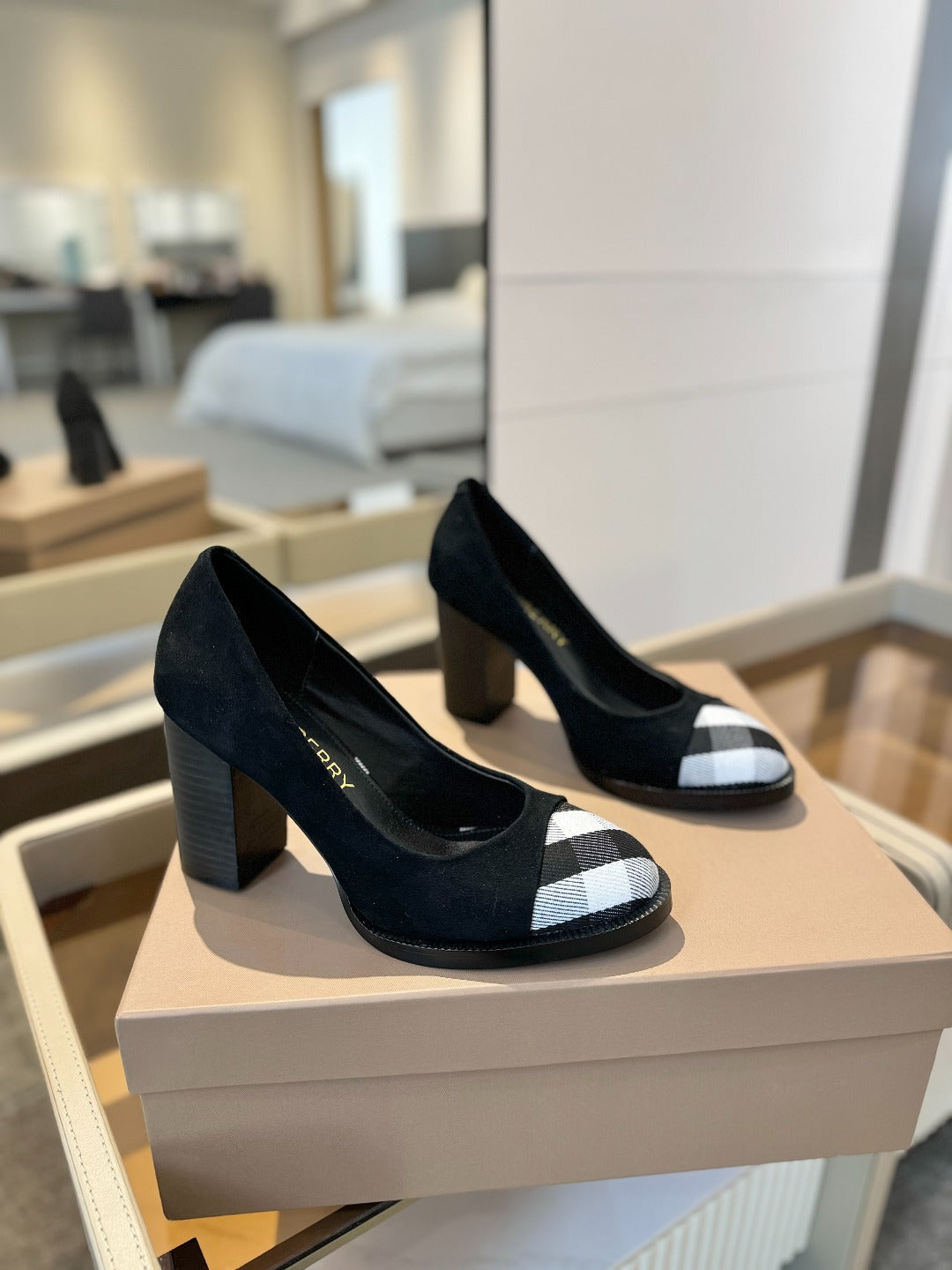 BURBERRY 26S HIGH HEELS 95 MM IN BLACK SUEDE