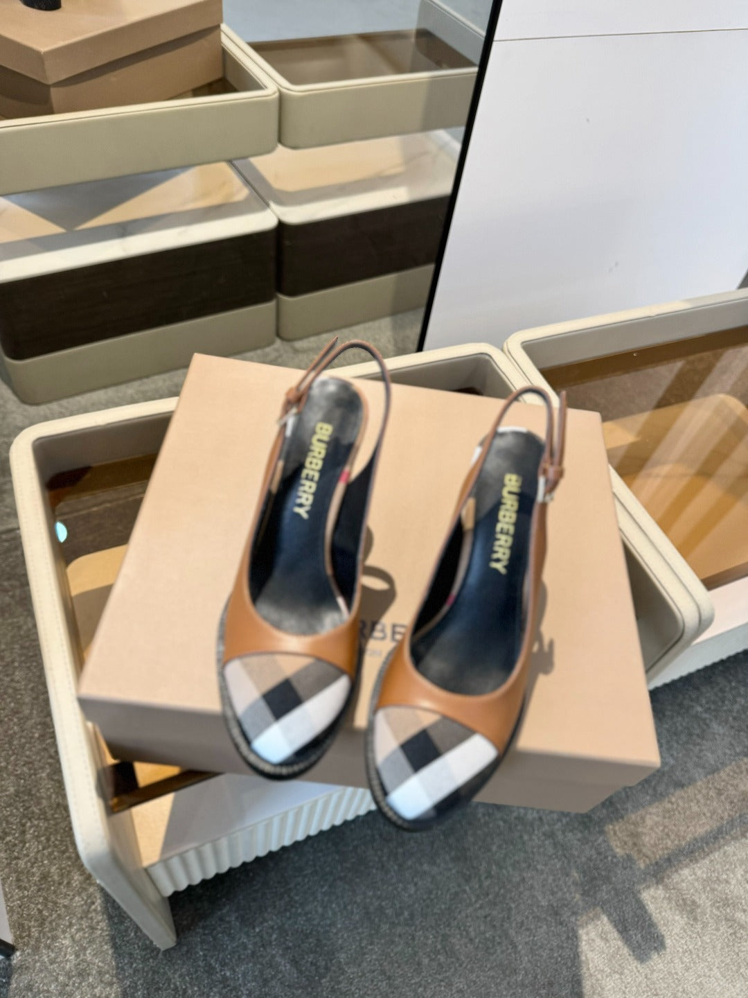 BURBERRY 26S VINTAGE CHECK TOE SLINGBACK BLOCK HEELS 95MM IN BROWN CALFSKIN