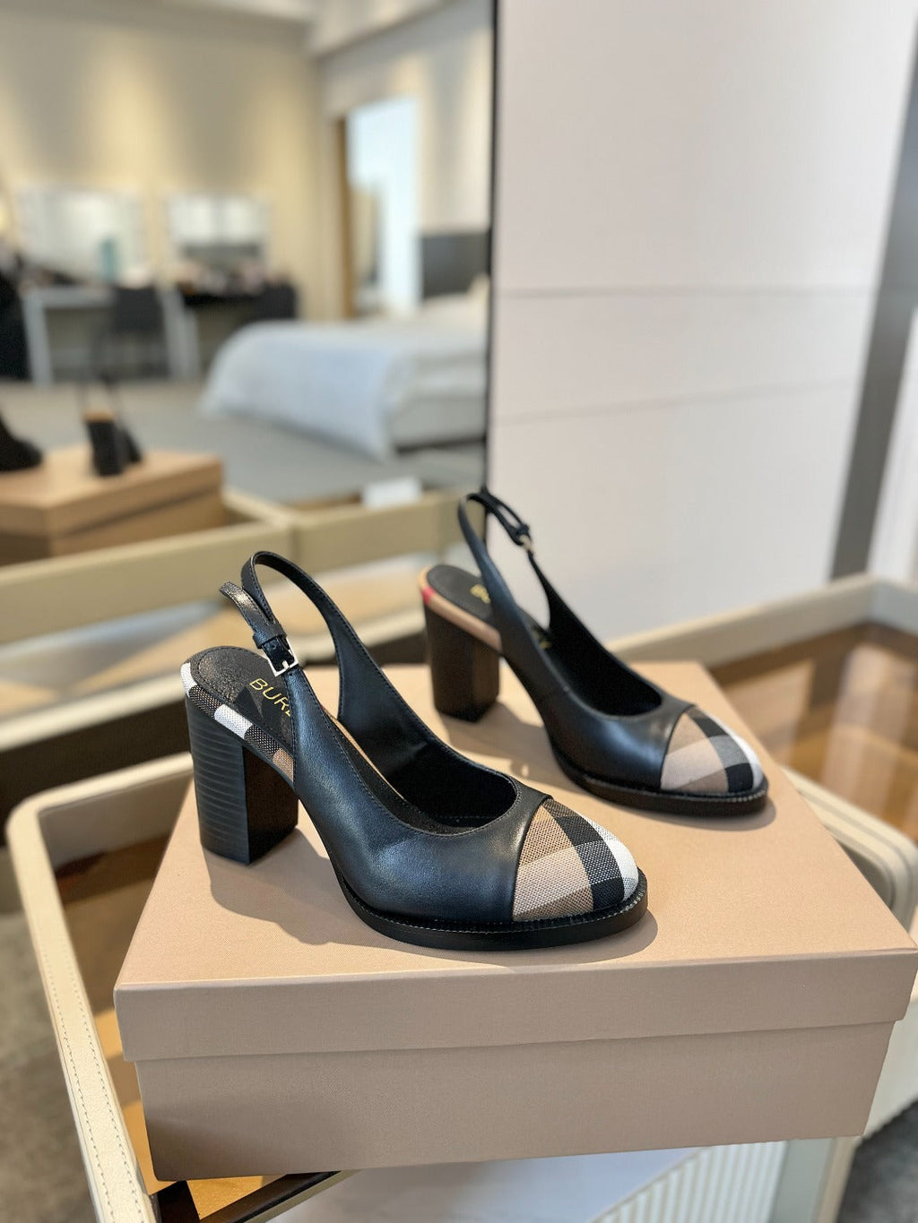 BURBERRY 26S VINTAGE CHECK TOE SLINGBACK BLOCK HEELS 95MM IN BLACK CALFSKIN