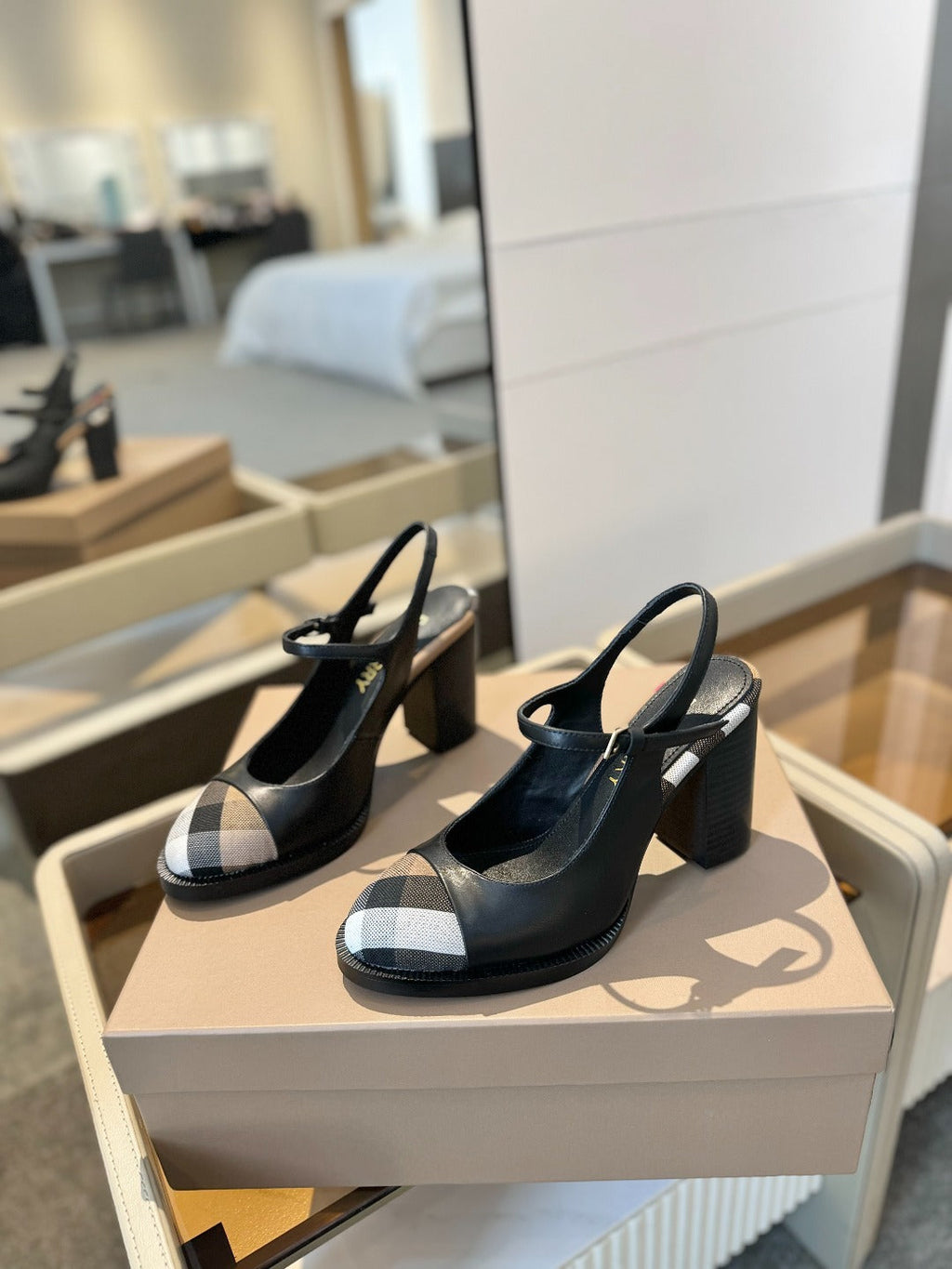 BURBERRY 26S SLINGBACK HEELS 95 MM IN BLACK CALFSKIN